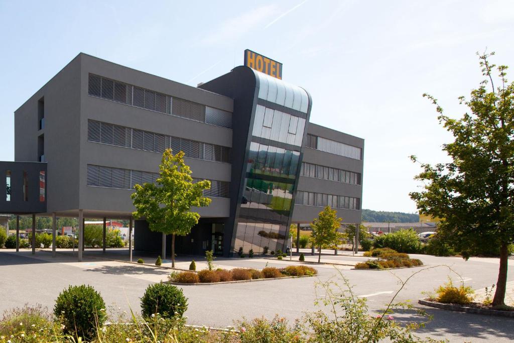 Business Hotel Ambio Gleisdorf Exterior photo